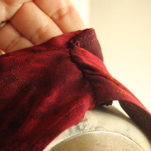 Vintage 1990s Dress, Jones New York Silk Burgundy Floral Print, Size 8 - Picture 10 of 12